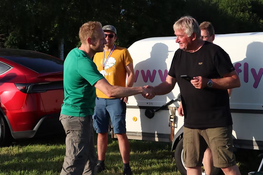 Matthijs Derks wint het NK Vlakland